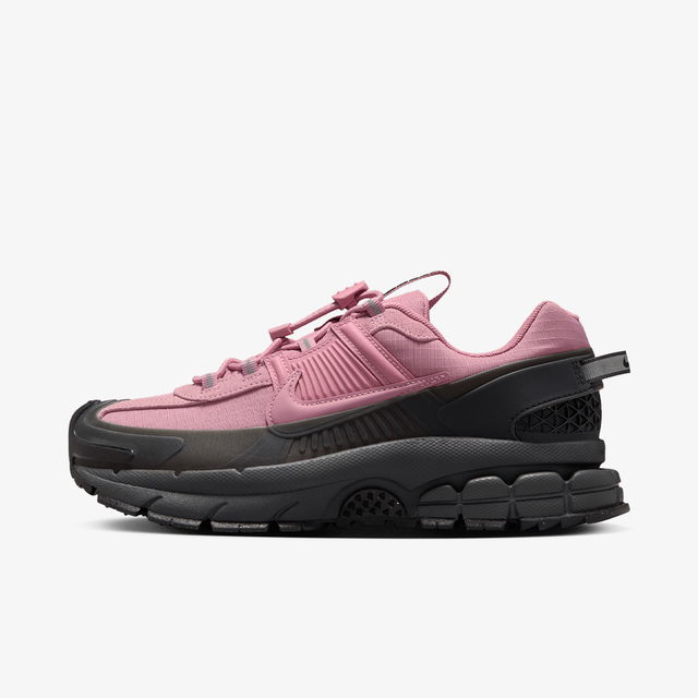 Air Zoom Vomero 5 Roam