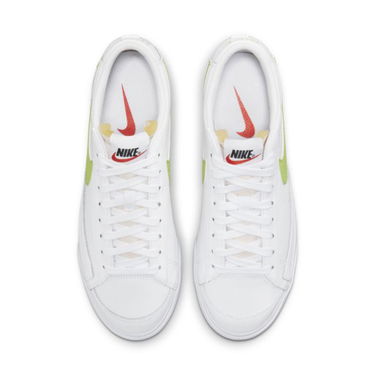 Кецове и обувки Nike Blazer Low Platform W Бяло | DJ0292-102, 2