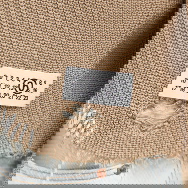Пуловер Maison Margiela MM6 Maison Margiela Women's Distressed Knit Crewneck Sweater, Size Large Бежово | S52HL0036M13089119, 5