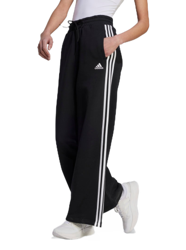 Спортни панталони adidas Originals Essentials 3-Stripes French Terry Wide Joggers Черно | HZ5747