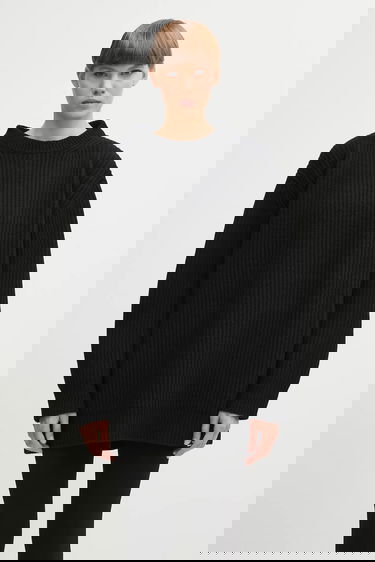 Пуловер Maison Margiela Oversized Ribbed Wool Blend Mock Neck Sweater MM6 Maison Margiela Черно | S62HL0042.M13192.900, 0