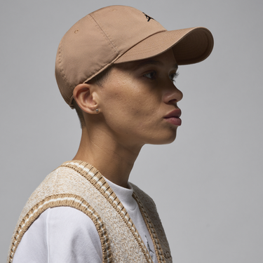 Шапка с козирка Jordan Club Curved Brim Cap Кафяво | HQ1963-223, 2
