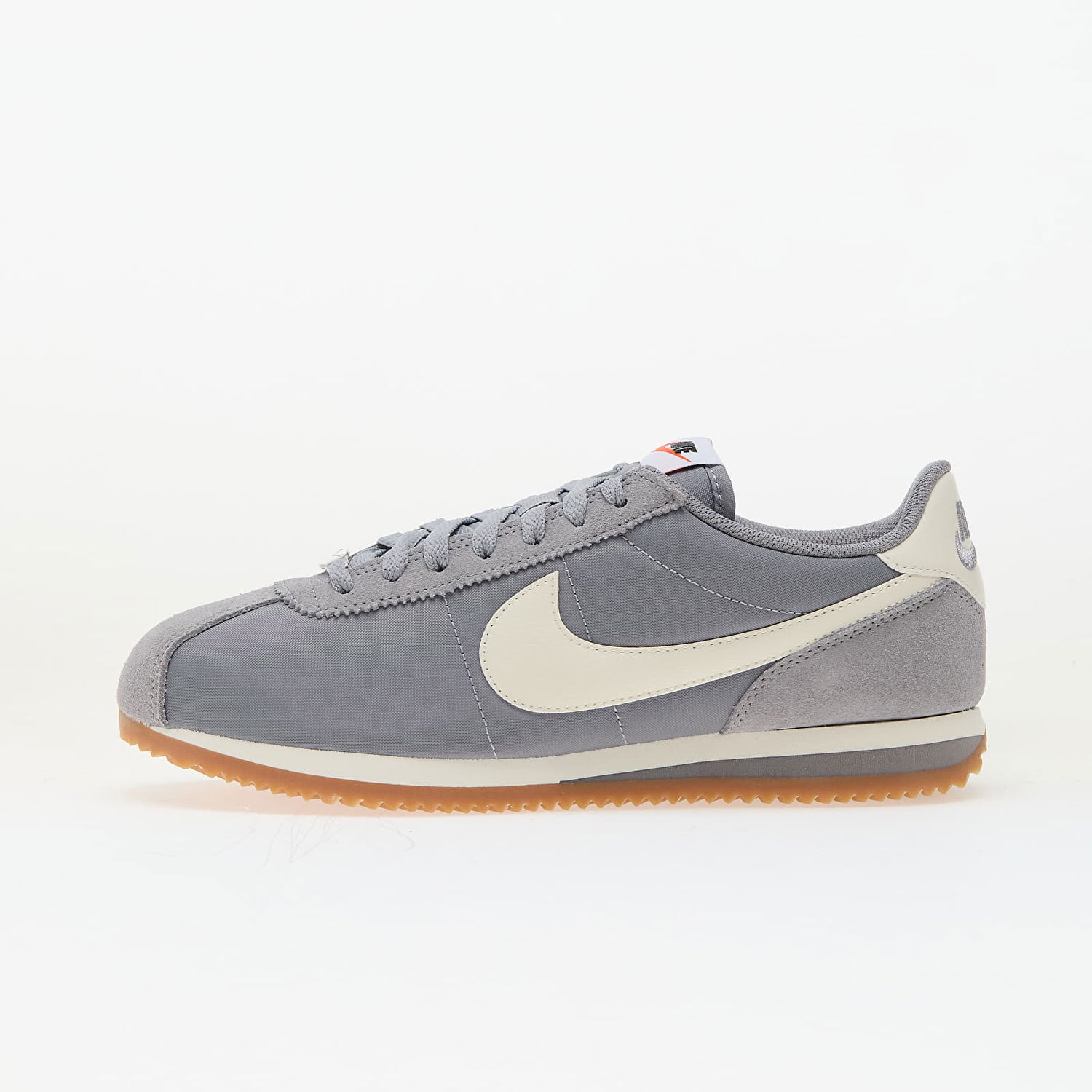 Кецове и обувки Nike Cortez Textile Сиво | DZ2795-005, 0