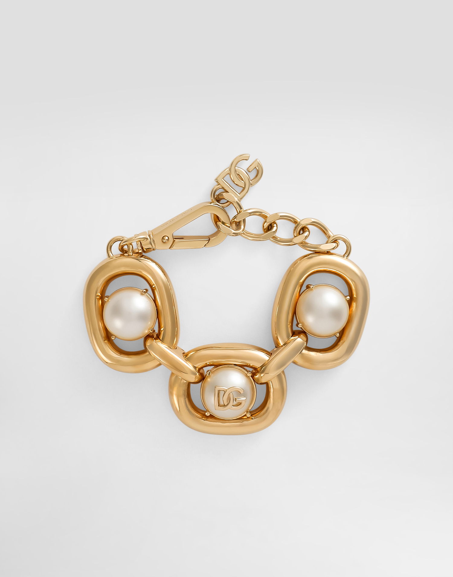 Гривна Dolce & Gabbana Dolce & Gabbana Gold Metal Maxi-Bracelet with Pearls and DG Logo Металик | WBR2E2W1111ZOO00, 0