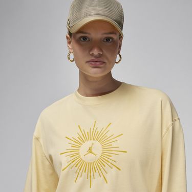 Тениска Jordan Air Jordan WMNS FLIGHT LONGSLEEVE OVERSIZED TEE 'Heiress of Optimism' Бежово | FN5356-294, 2