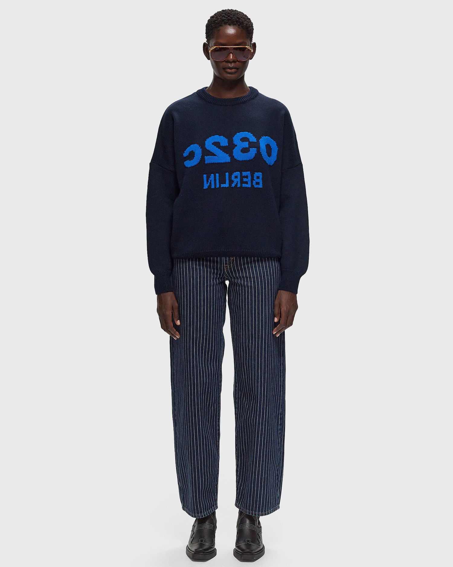Пуловер 032C SELFIE SWEATER Черно | F24-URK-1511-300-W, 1