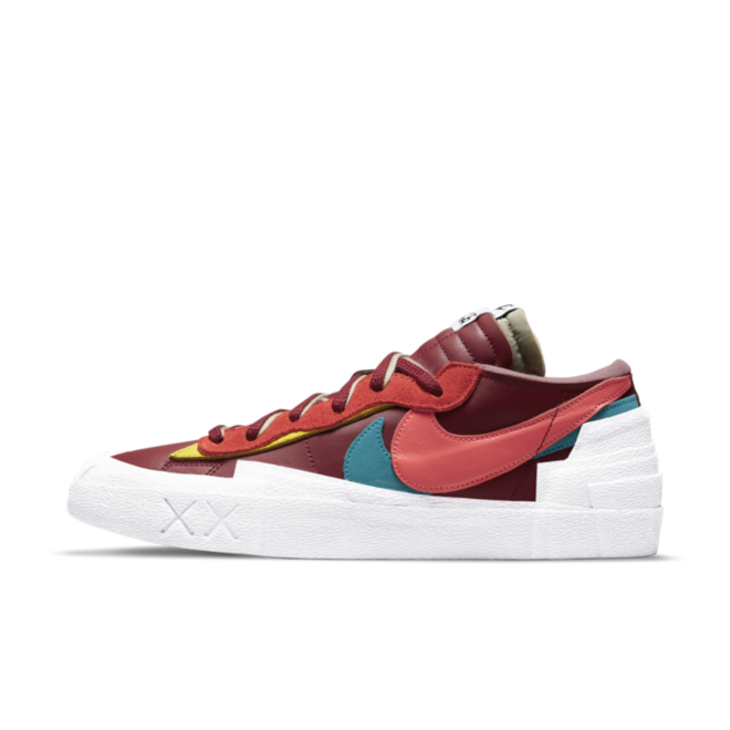 Кецове и обувки Nike Kaws X Sacai X Nike Blazer Low "Team Red" Червено | DM7901-600, 0