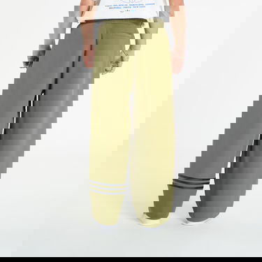 Спортни панталони adidas Performance Neuclassics Wide Leg Pants Зелено | JW5444, 2