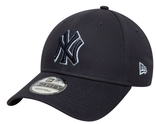 New York Yankees Team Outline 9Forty Adjustable Cap