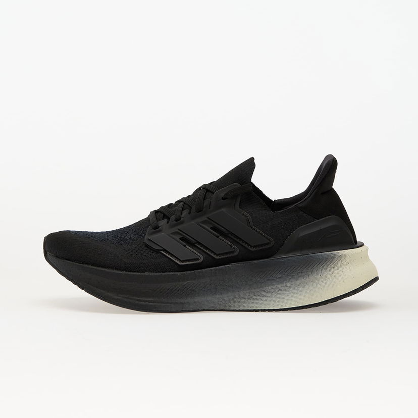 Кецове и обувки Y-3 UltraBOOST 5 Черно | JR6647