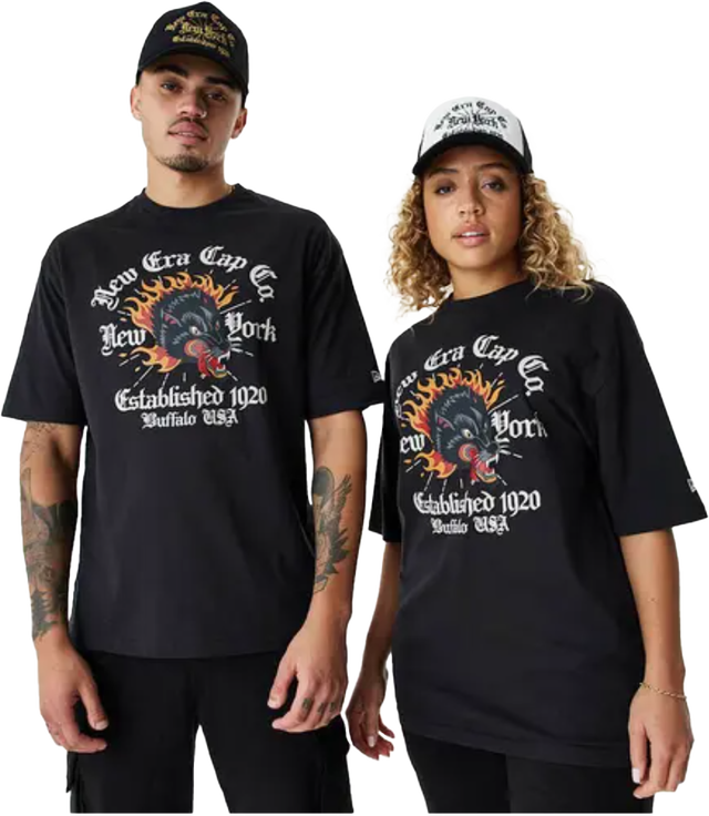Oversized T-Shirt with Wolf Head Graphic New York Established 1920 Buffalo USA