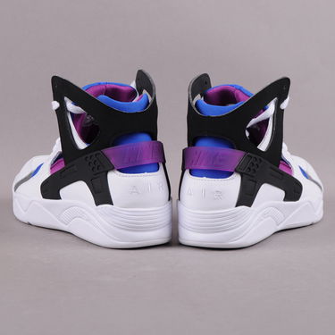 Кецове и обувки Nike Air Flight Huarache PRM QS "White Lyon Blue" Бяло | 686203-100, 2