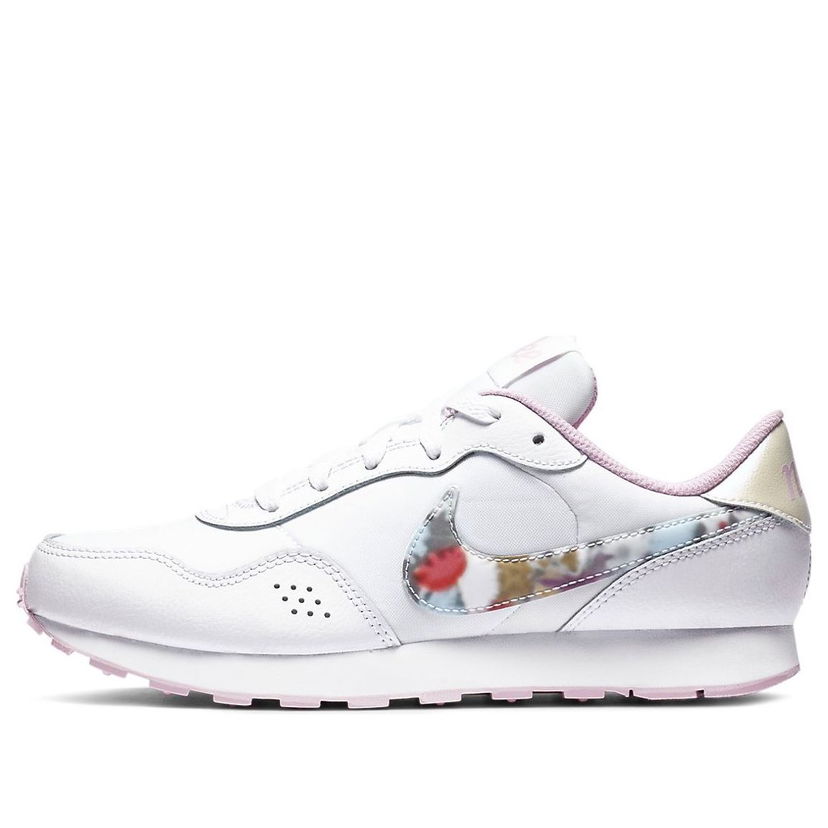 Кецове и обувки Nike Nike MD Valiant Fuzzy Floral Print Бяло | CN8555-100