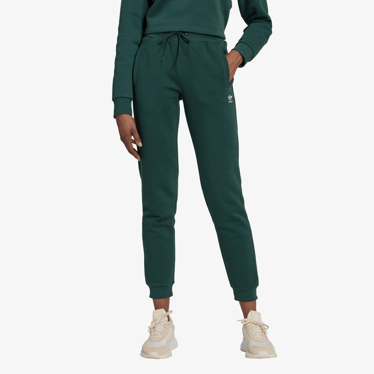 Спортни панталони adidas Originals Essentials Fleece Slim Joggers Зелено | HS6781, 1