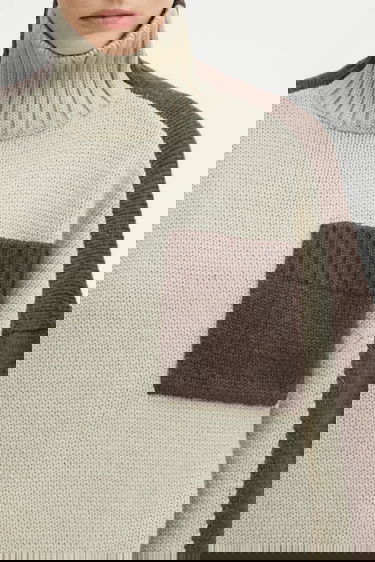 Пуловер JW Anderson JW Anderson Two Tone Patch Pocket Turtleneck Sweater Многоцветен | KW1402.YN0367, 3