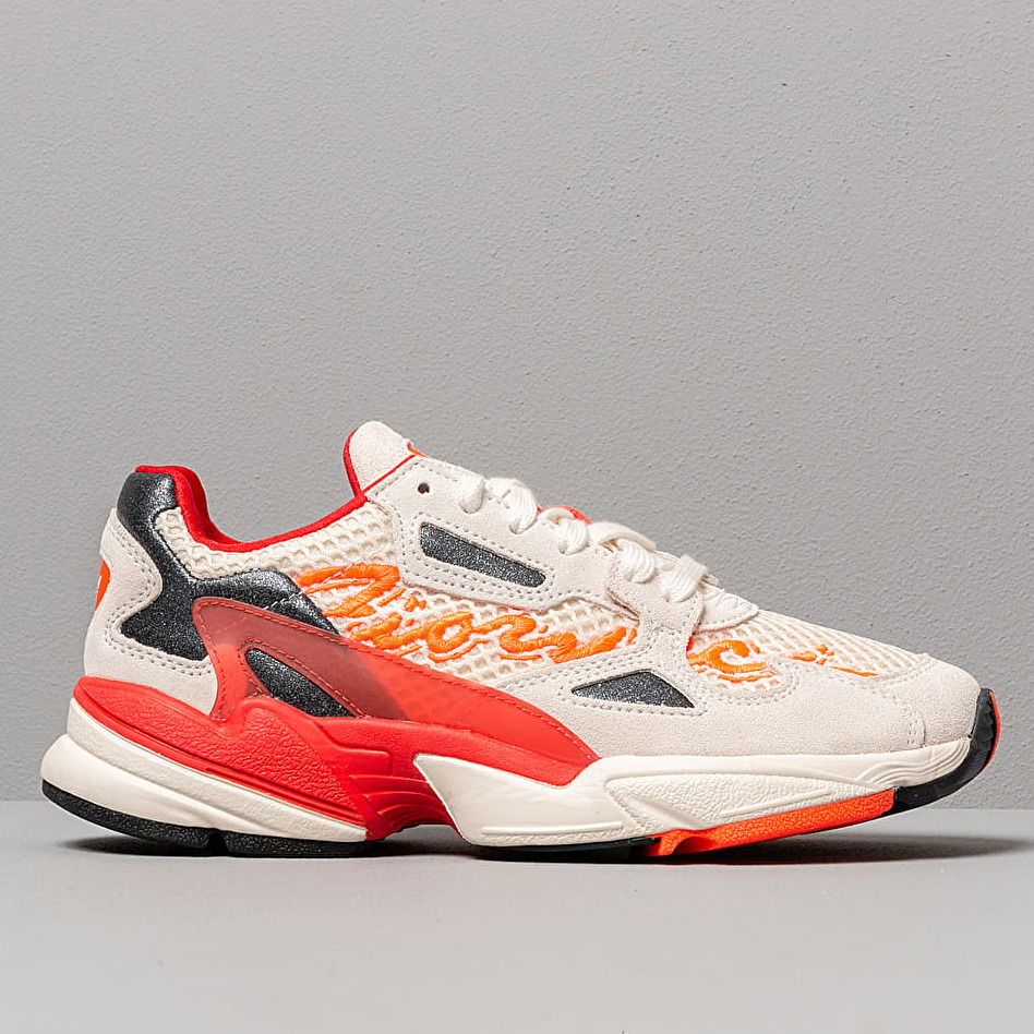 Кецове и обувки adidas Originals Fiorucci x Falcon W Червено | G28914, 0