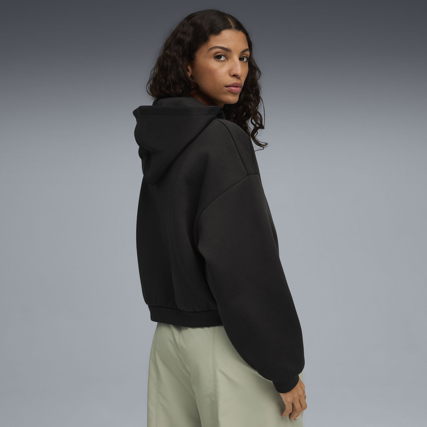 Суитчър Puma Wardrobe Essentials Cropped Hoodie Черно | 632051_01, 1