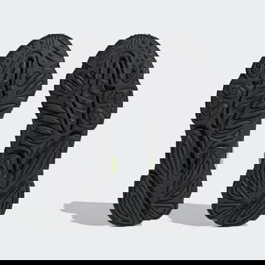 Кецове и обувки adidas Originals OZWEEGO Черно | HQ1637, 2