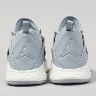 Кецове и обувки Jordan Jordan Formula 23 Сиво | 881465-024, 3