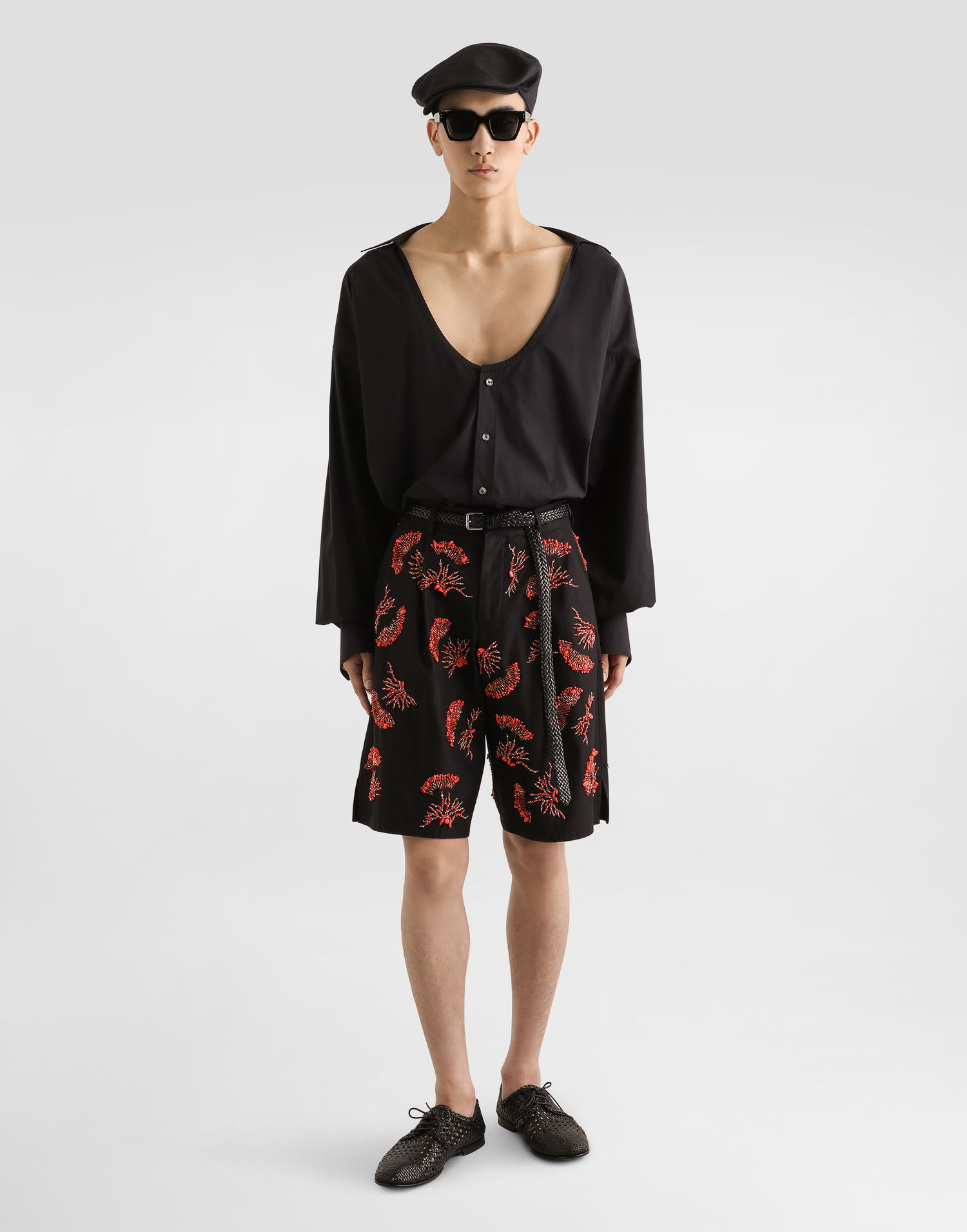 Къси панталони Dolce & Gabbana Dolce & Gabbana Twill Shorts with Coral Embroidery Черно | GP10FZFU6X8N0000, 1