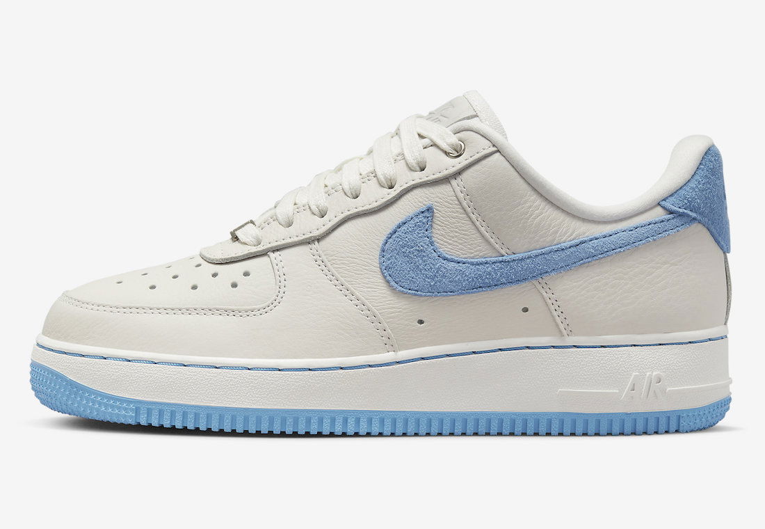 Кецове и обувки Nike Air Force 1 LXX "University Blue" W Синьо | DX1193-100, 1