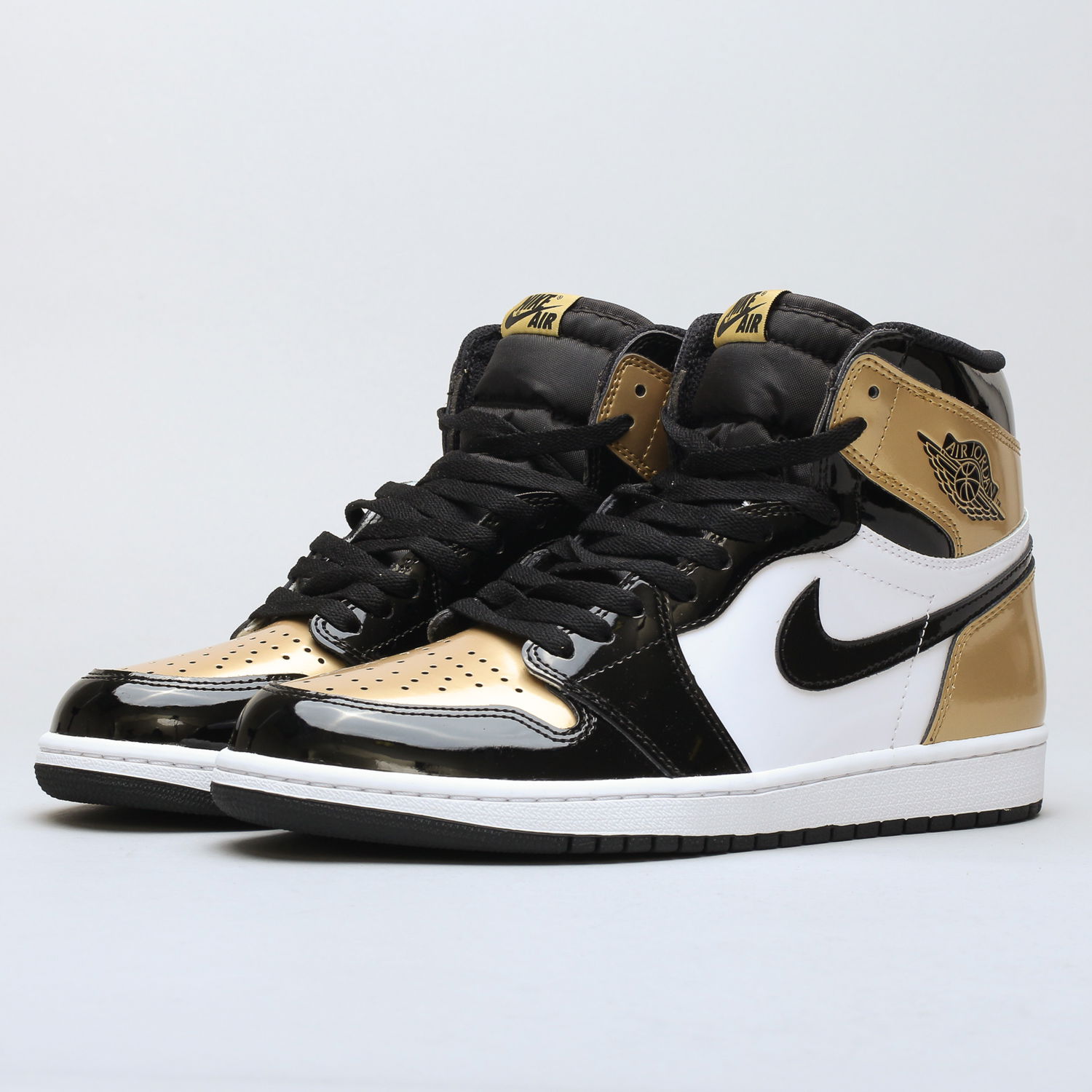 Кецове и обувки Jordan Air Jordan 1 Retro High OG NRG "Gold Toe" Металик | 861428-007, 1