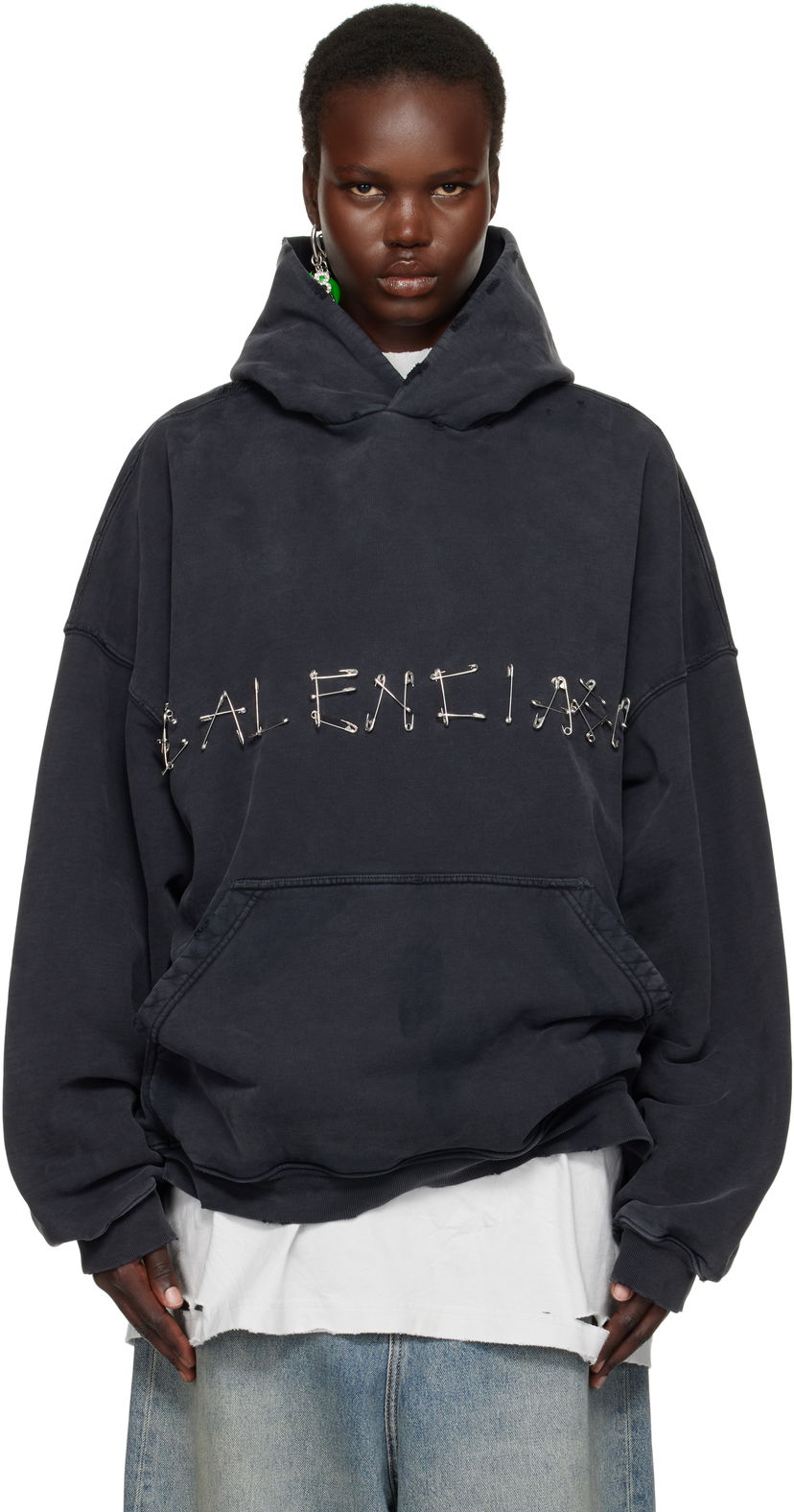 Суитчър Balenciaga Safety Pin Logo Black Hoodie Черно | 803265 TRVK3