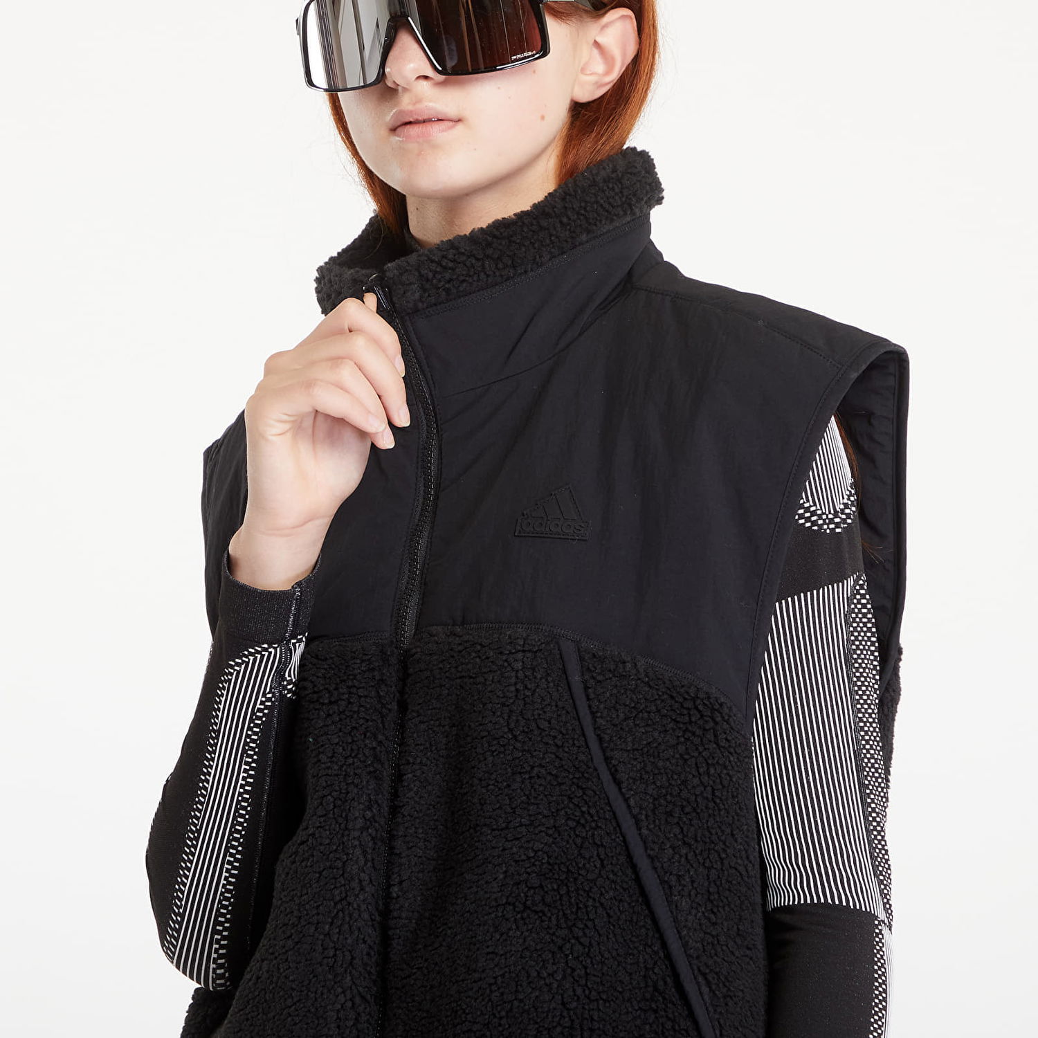 Жилетка adidas Performance City Escape Reversible Vest Black/ Black Черно | IV9768, 1