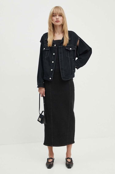 Дамска чанта Maison Margiela MM6 Black Triangle Shoulder Bag Черно | SB5ZI0006.P6642, 6