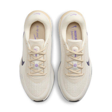 Кецове и обувки Nike Journey Run Бежово | FJ7765-106, 2