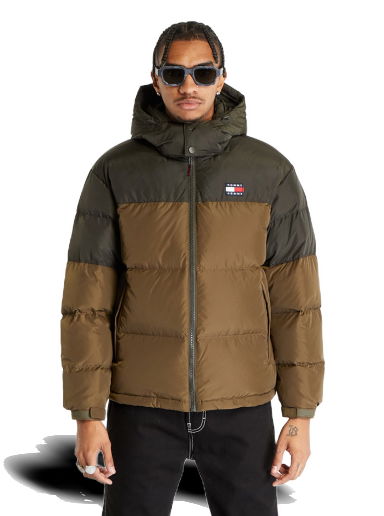 Пухо яке Tommy Hilfiger Tommy Jeans Alaska Colorbloc Puffer Jacket Drab Olive Green Зелено | DM0DM17482 MR1