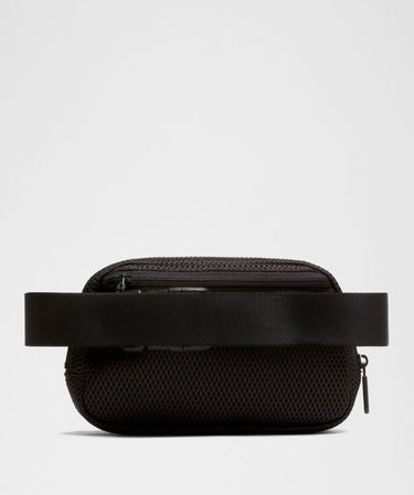Чанта за кръста lululemon Everywhere Knit Mesh Belt Bag 1L Черно | prod20002199, 1