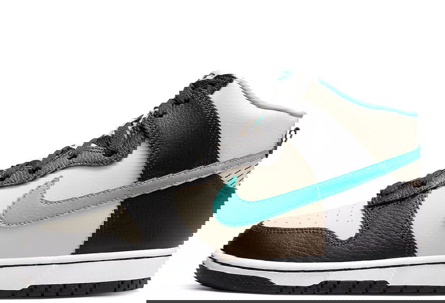 Кецове и обувки Nike Dunk High EMB Бежово | DO9455-200, 1