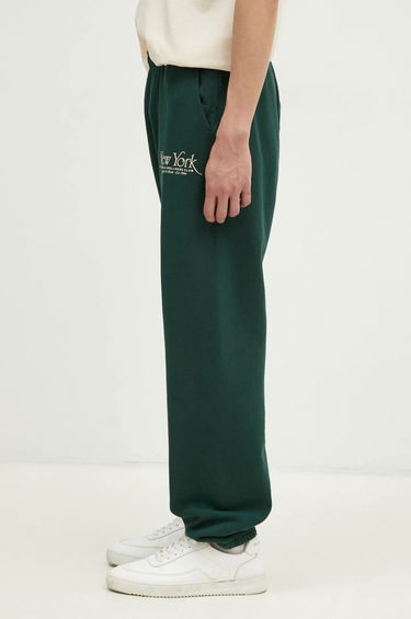 Спортни панталони Sporty & Rich Sporty & Rich NY 94 Printed Sweatpants Зелено | PA036506034GR10, 2