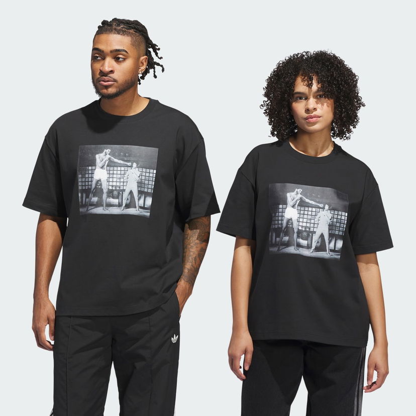 Тениска adidas Performance Kareem Scoring Champ Graphic Tee Черно | JZ7911