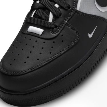 Кецове и обувки Nike Air Force 1 React Черно | DM0573-002, 4