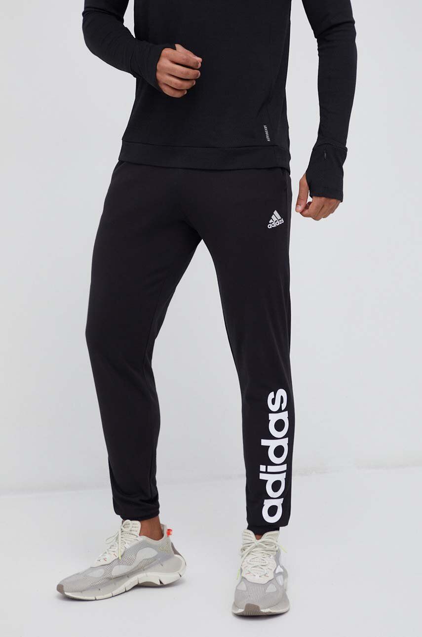 Спортни панталони adidas Originals Essentials Single Jersey Tapered Elasticized Cuff Logo Joggers Черно | IC0055, 0