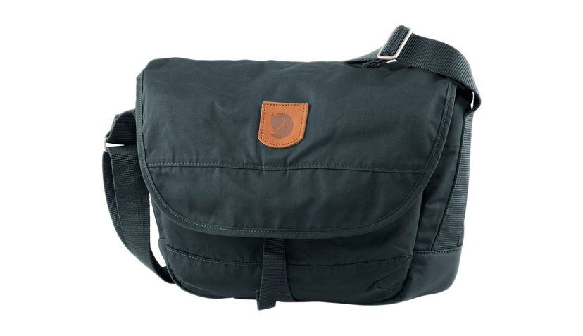 Чанта през рамо FJÄLLRÄVEN Kånken Greenland Small Shoulder Bag Зелено | F23155-042