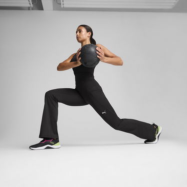 Клинове Puma ESSENTIALS Flare Training Pants Черно | 525902_01, 2