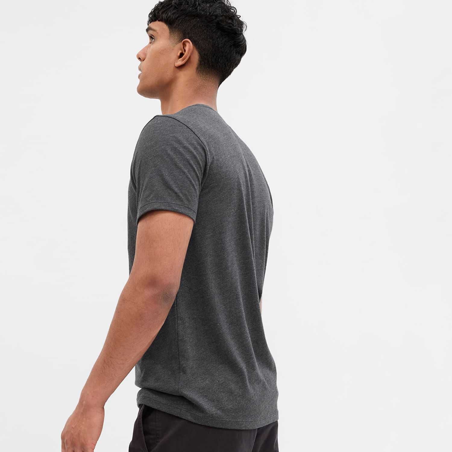 Тениска GAP Micro Logo Vee Neck Tee Charcoal Grey Сиво | 753771-01, 1