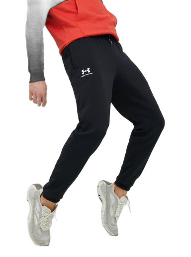 Спортни панталони Under Armour Essentials Fleece Jogger Черно | 1373882