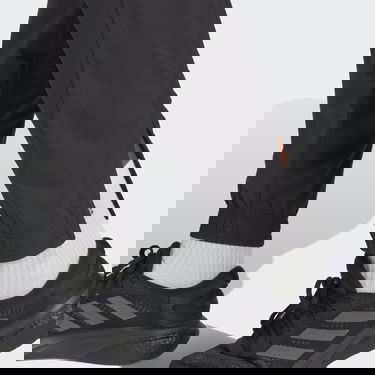 Спортни панталони adidas Originals Manchester United Icon Woven Pants Черно | HT1993, 2