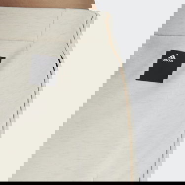 Спортни панталони adidas Originals Mission Victory Regular Fit 7/8 Pants Бежово | HN4807, 2