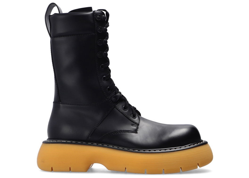 Кецове и обувки Bottega Veneta Black Leather Lace-Up Boots With Chunky Sole Черно | 651411V00H01032, 0