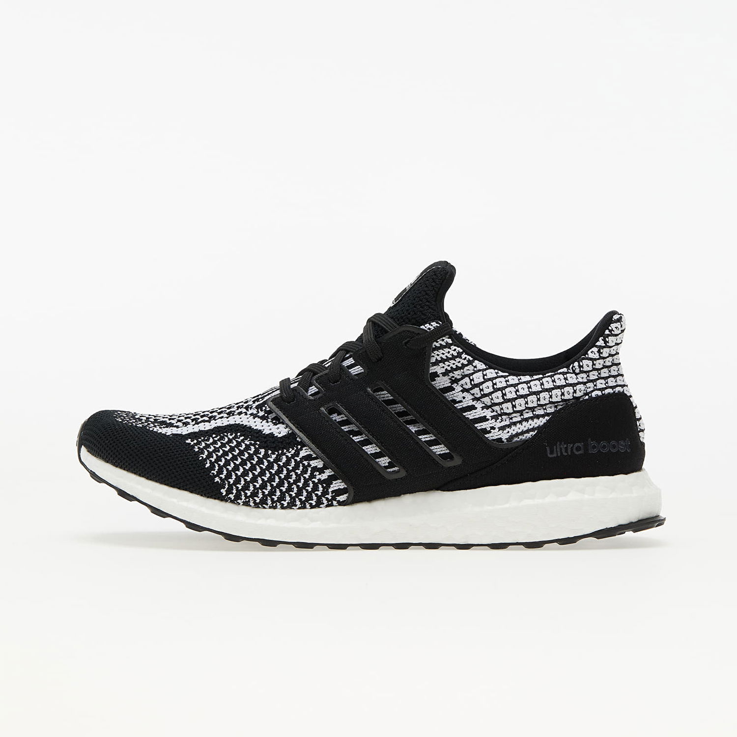 Кецове и обувки adidas Performance UltraBOOST 5.0 DNA Черно | FY9348, 0