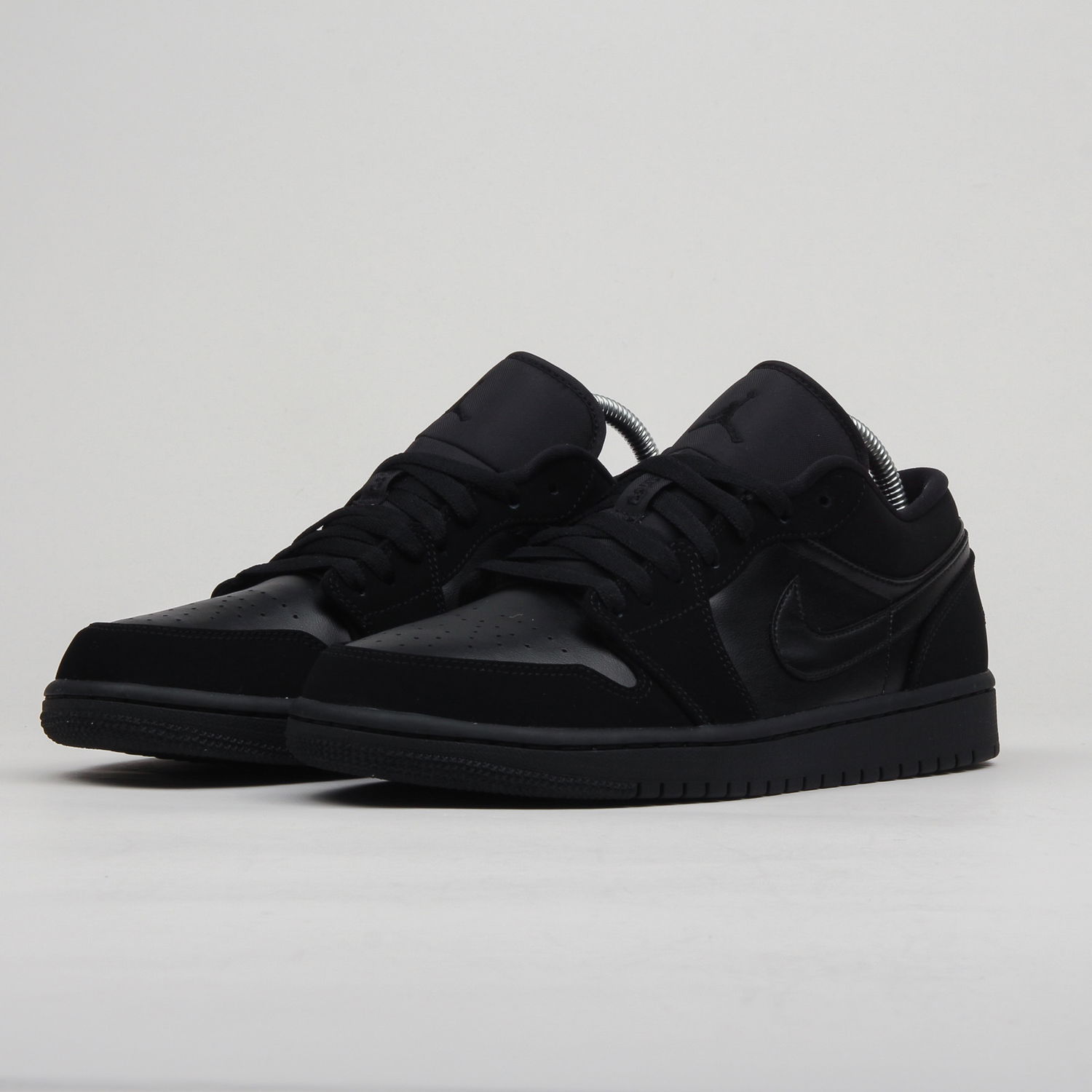 Кецове и обувки Jordan Air Jordan 1 Retro Low "Triple Black" Черно | 553558-025, 1