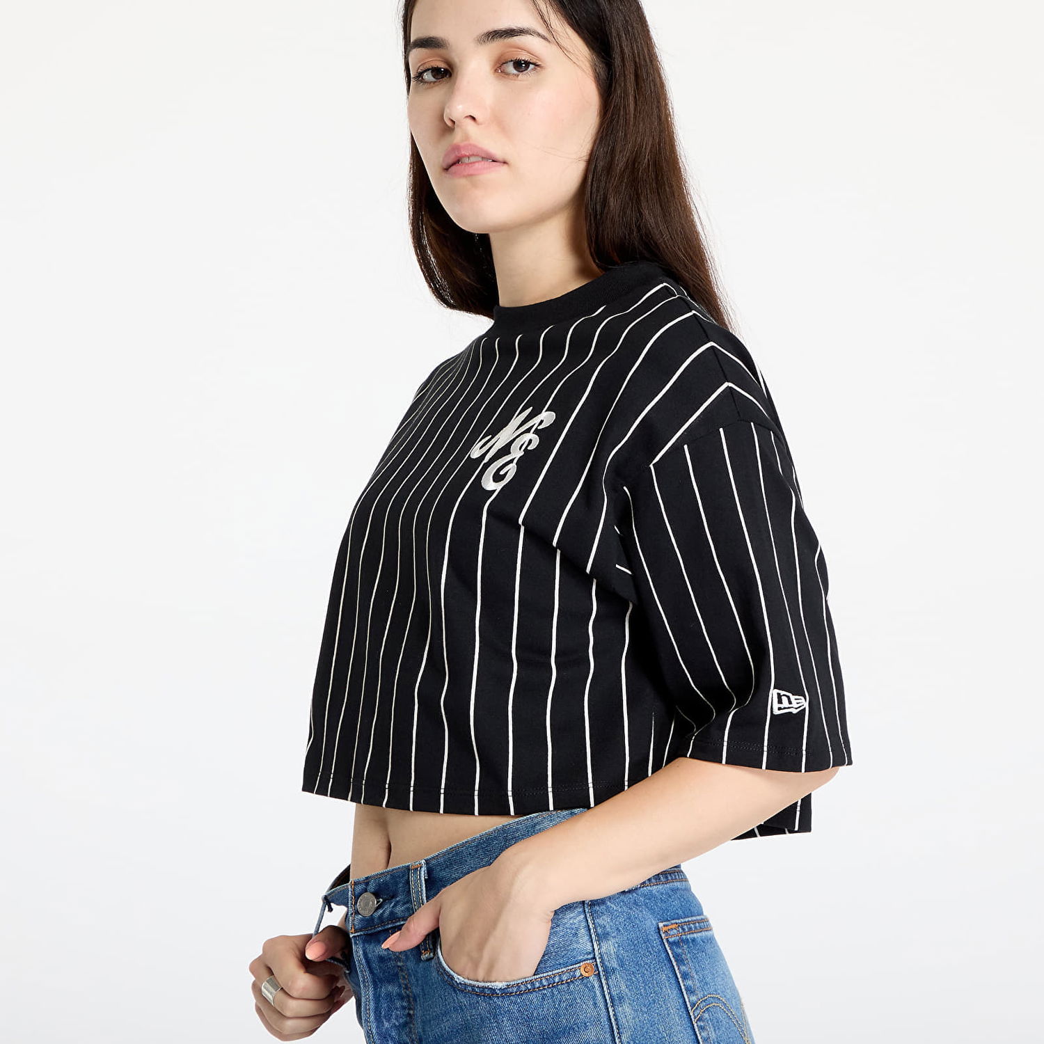 Тениска New Era Pinstripe Crop Tee Black/ Off White Черно | 60564931, 1