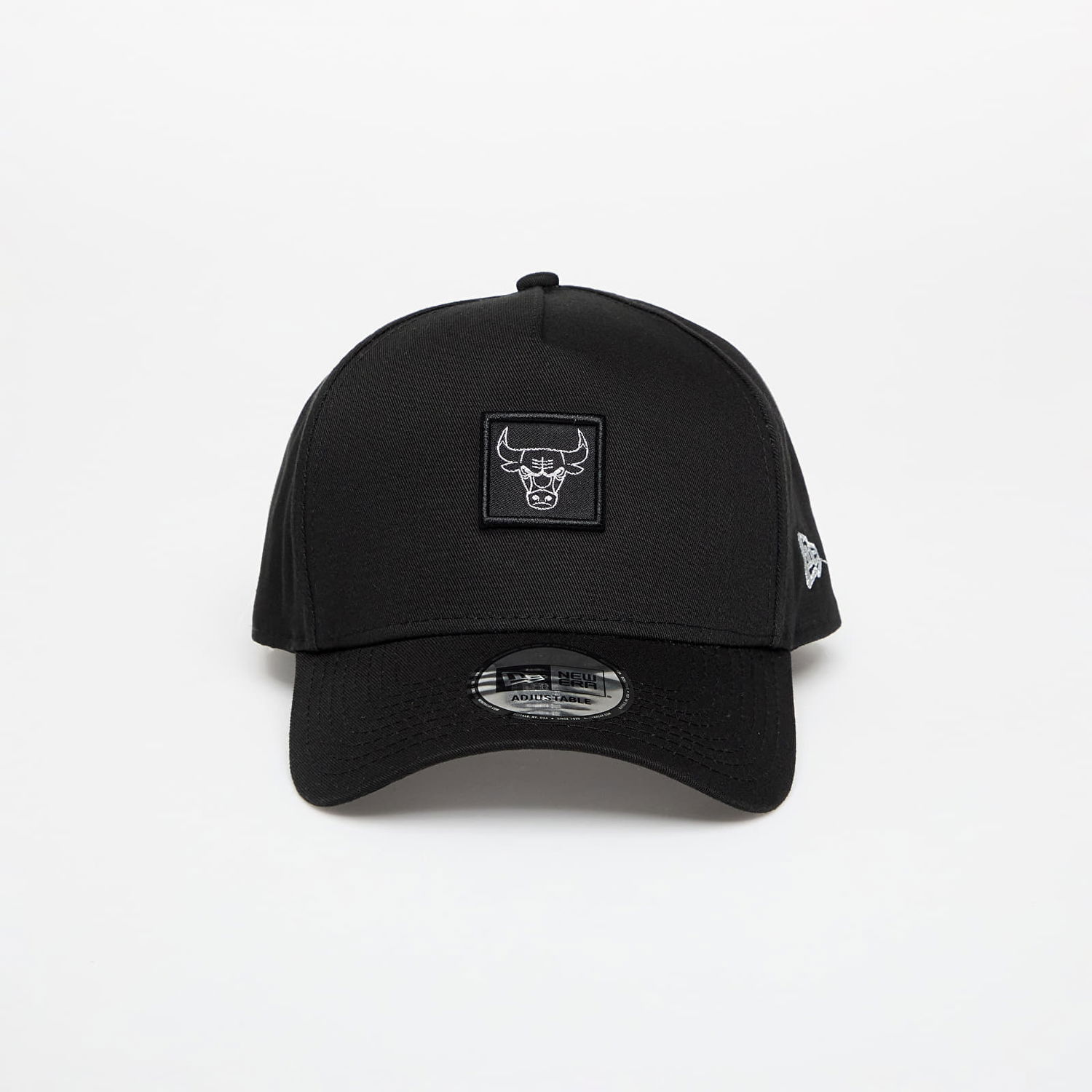 Шапка с козирка New Era 9FORTY A-Frame NBA Metallic Patch Chicago Bulls Cap Черно | 60595211, 0