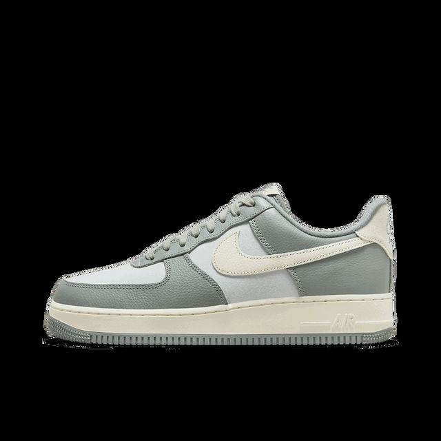 Air Force 1 Low '07 LX "Mica Green"