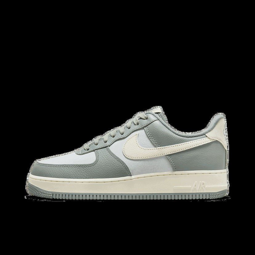 Кецове и обувки Nike Air Force 1 Low '07 LX "Mica Green" Зелено | DV7186-300